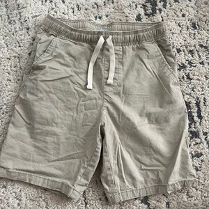 Good fellow khaki shorts